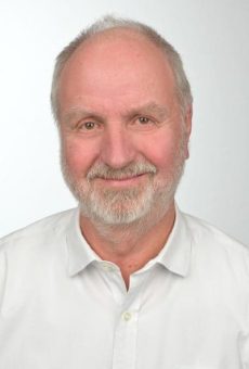 The Senior Advisor at TheKnowHow, offering experienced guidance for second medical opinions and healthcare decisions